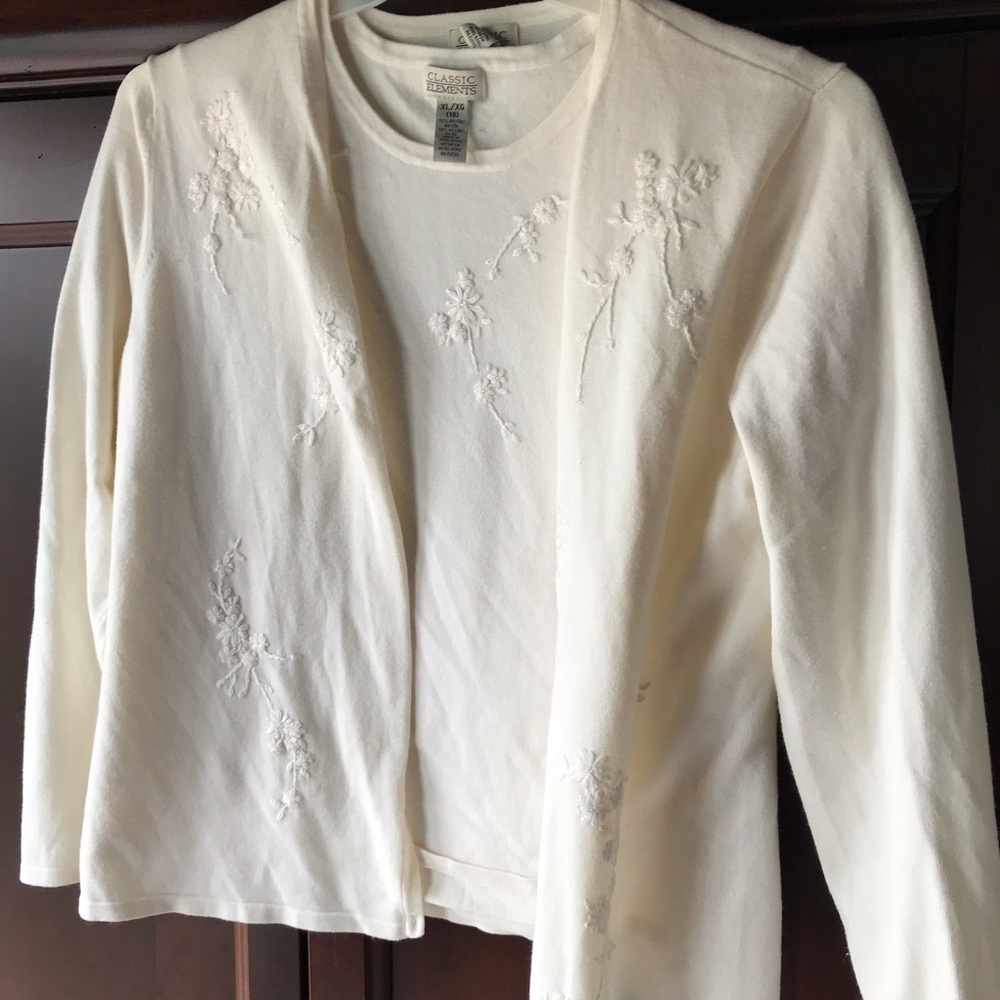 Vintage sweater set! Gorgeous